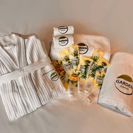 Garden Hotel & Spa 比什凯克 外观 照片