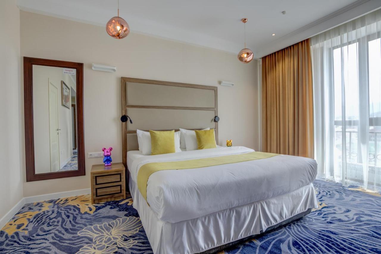 Garden Hotel & Spa 比什凯克 外观 照片