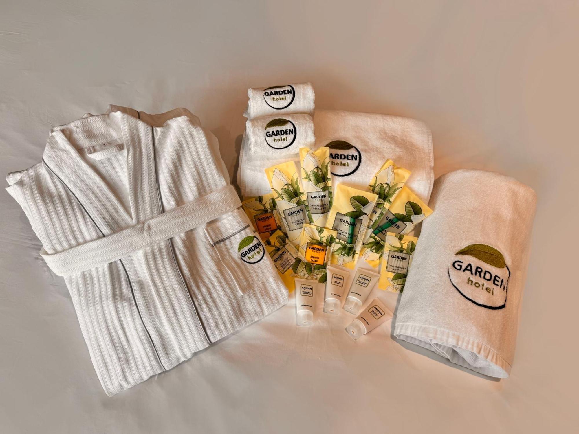 Garden Hotel & Spa 比什凯克 外观 照片