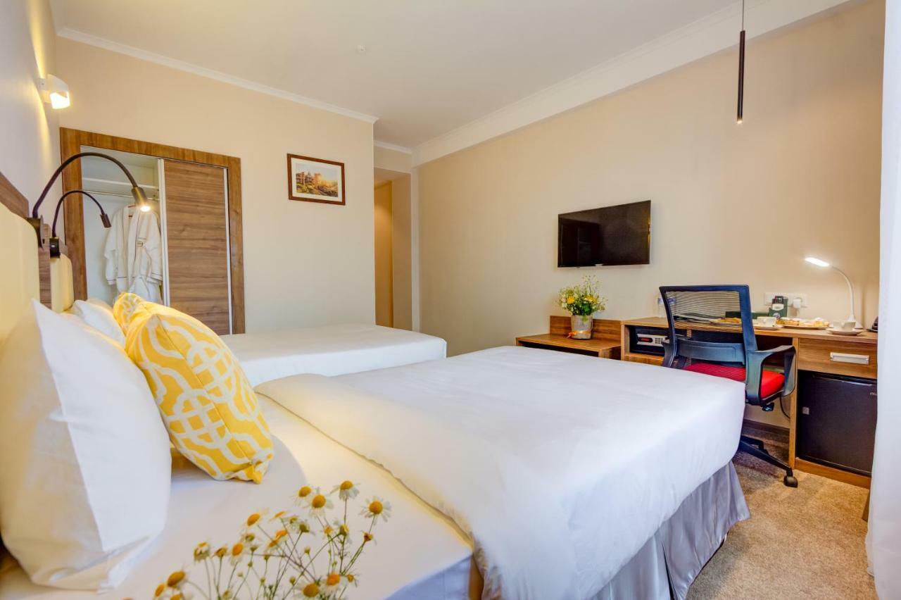 Garden Hotel & Spa 比什凯克 外观 照片