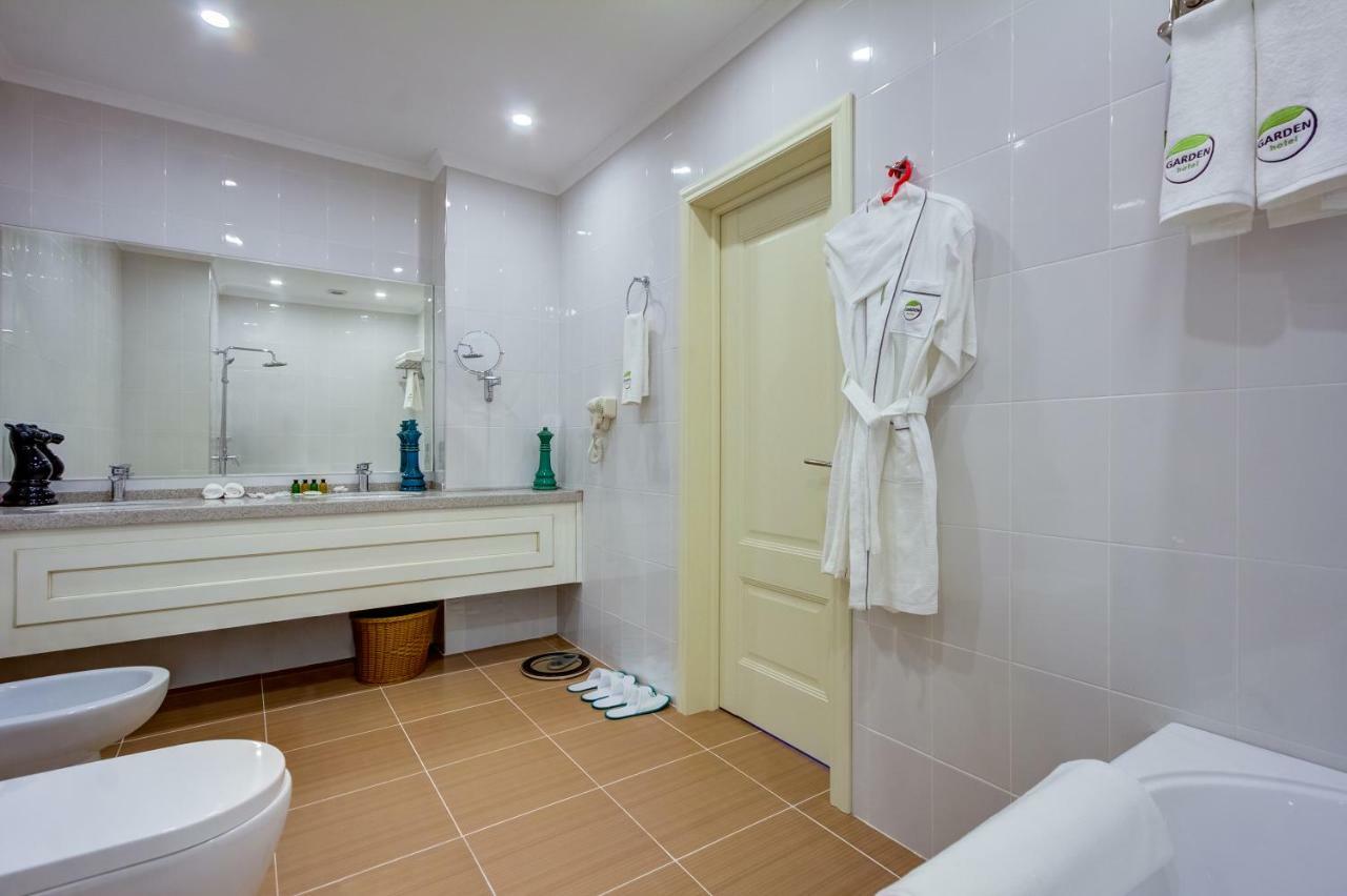 Garden Hotel & Spa 比什凯克 外观 照片