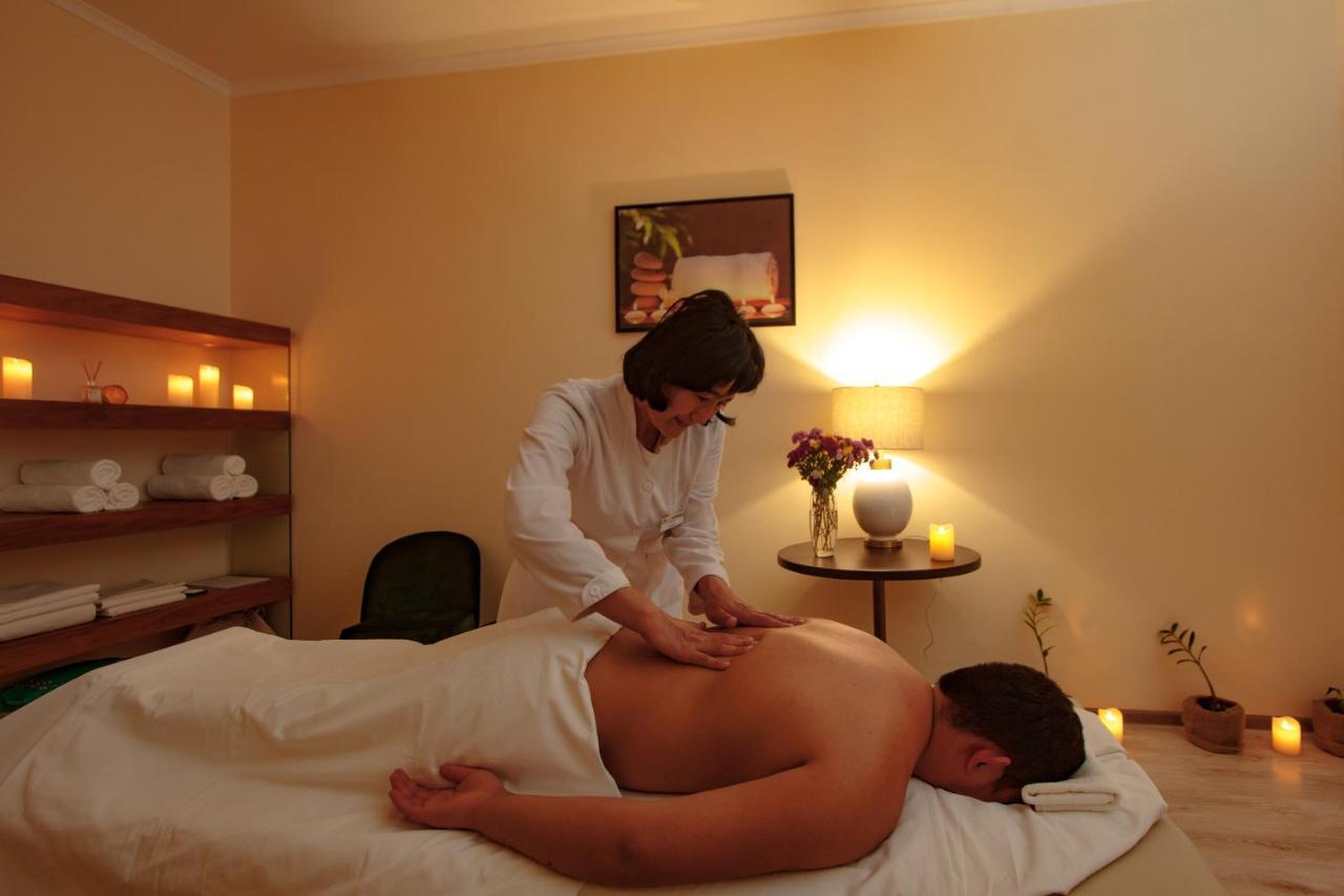 Garden Hotel & Spa 比什凯克 外观 照片